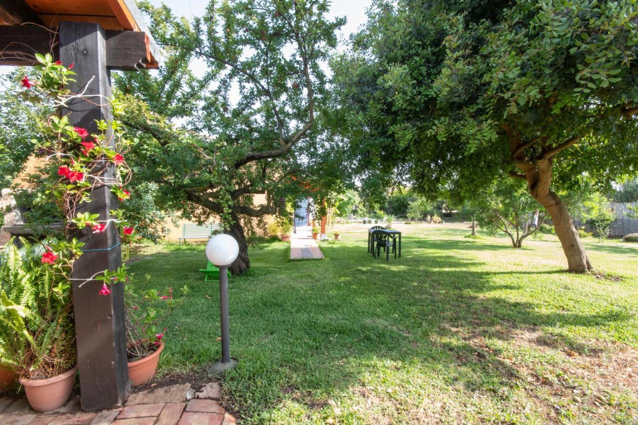 Is Cuccus Bed & Breakfast Masainas Exterior photo